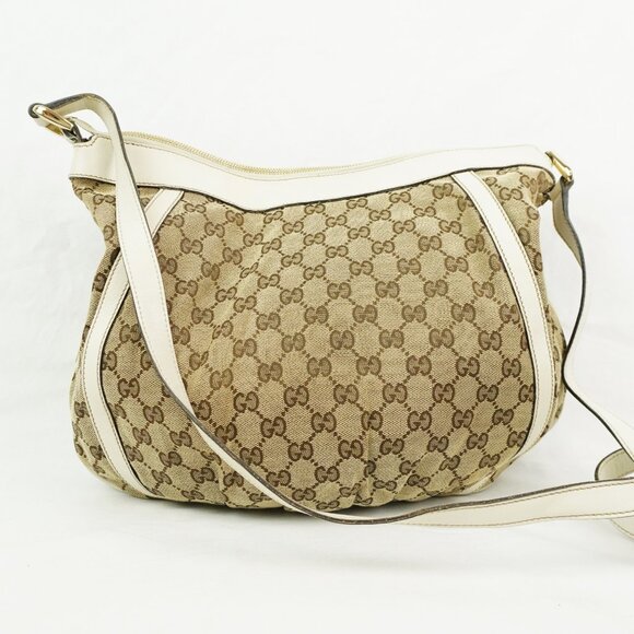 Vintage Gucci GG Supreme Abbey Shoulder Bag In Beige & White w/ Silver Hardware - Picture 4 of 14